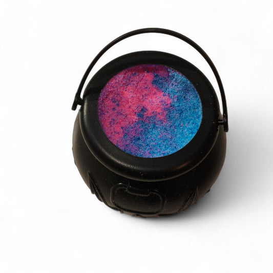 Halloween bath bomb cauldron