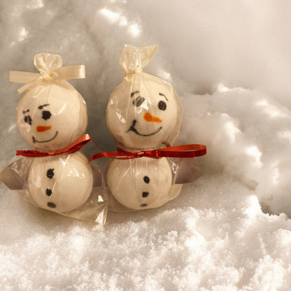 Snowman bath bomb